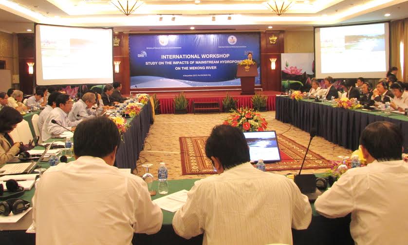 Nghiên[-]cứu[-]tác[-]động[-]của[-]các[-]công[-]trình[-]thủy[-]điện[-]trên[-]dòng[-]chính[-]sông[-]Mê[-]Công